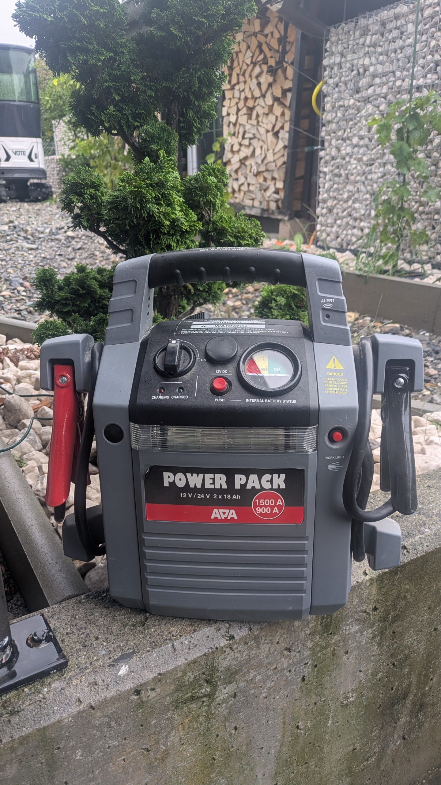 APA Power Pack 1500/900 A Starthilfe im TEQVAR Praxistest